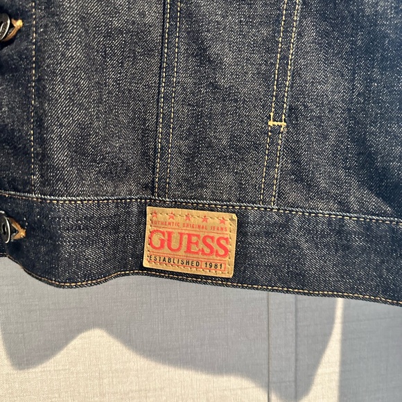 VINTAGE Guess Jean jacket - Picture 3 of 6